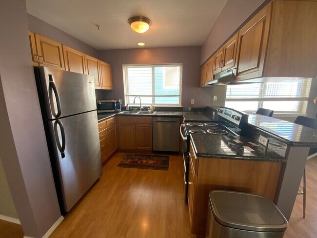 Foto del edificio - Beautiful 2 bedroom in Tacoma WA - Apply T...