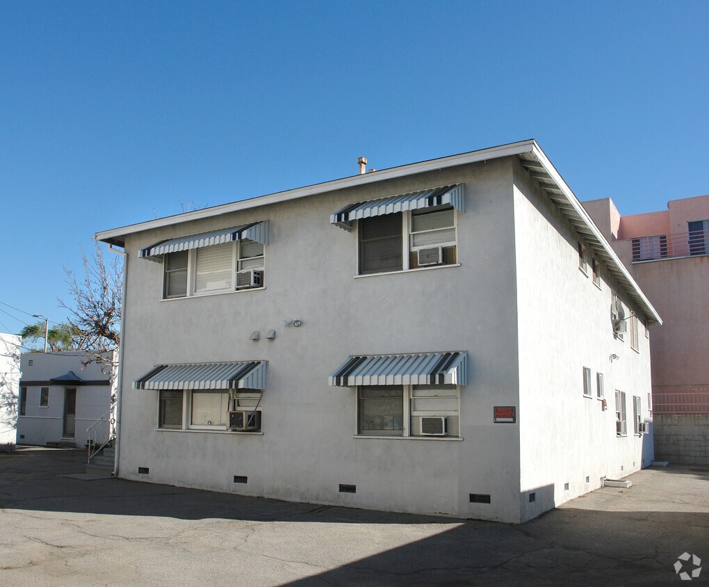 Building Photo - 11030 Hesby St