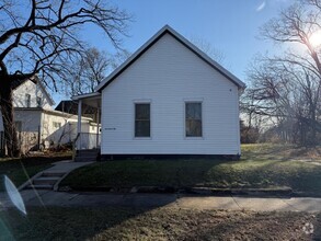 Building Photo - 1710 Sibley Ave