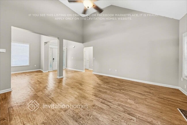 Building Photo - 229 Meadow Point