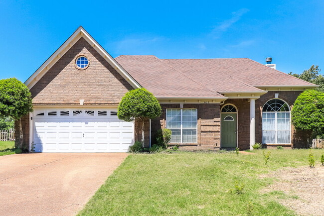 Building Photo - 365 Oakridge Dr