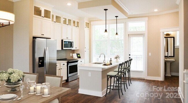 Foto del edificio - 17014 Fairmount Way