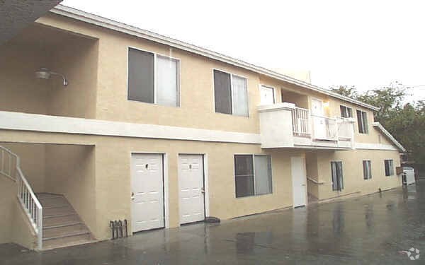 Foto del edificio - 6438 Troost Ave