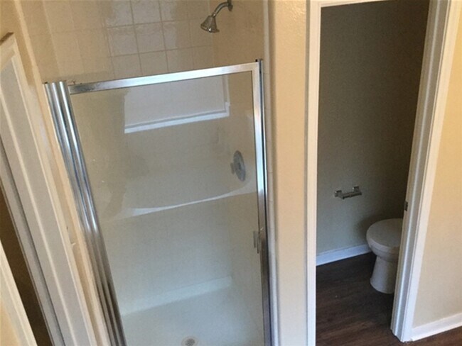 Building Photo - 23511 Hidden Maple Dr