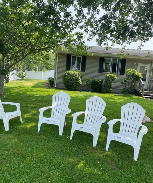 Foto del edificio - 56 Sand Hill Cove Rd