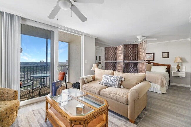 Building Photo - 5900 Bonita Beach Rd SW