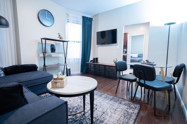 Foto del edificio - 5 W 101st St