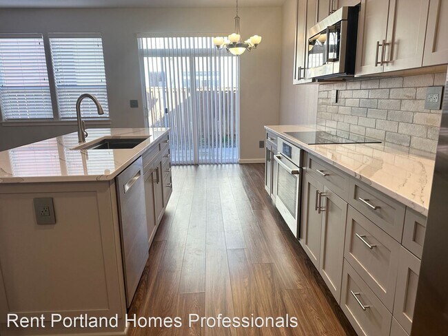 Foto del edificio - 4 br, 2.5 bath House - 227 NW Mandi Street