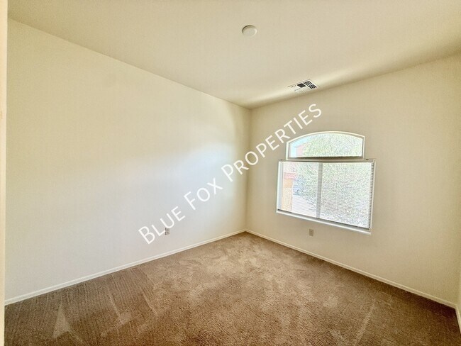 Building Photo - 6658 S Stone Fly Dr