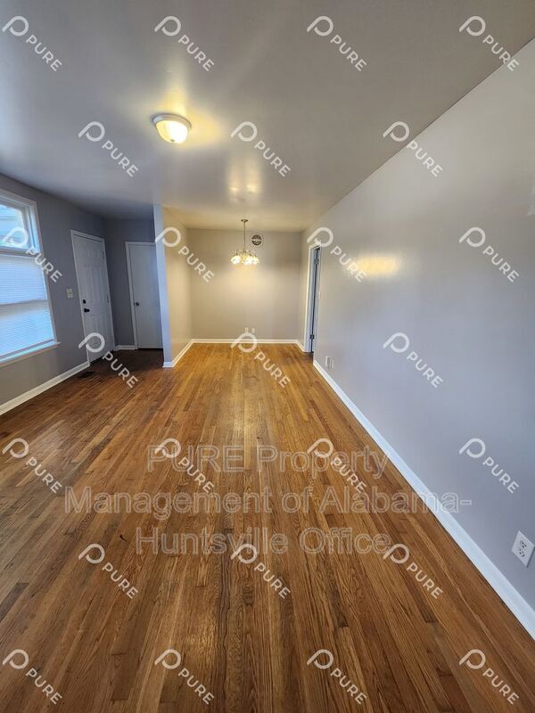 Building Photo - 2217 Barrywood Cir NW