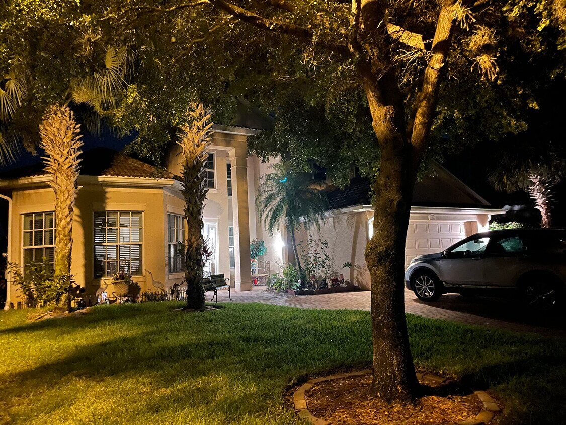 Foto del edificio - 12398 Rock Ridge Ln