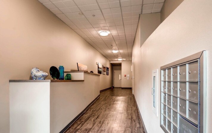 Foto principal - 2401 SW Brandon St
