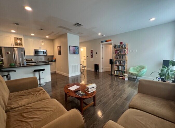 Foto principal - 438 McGrath Hwy