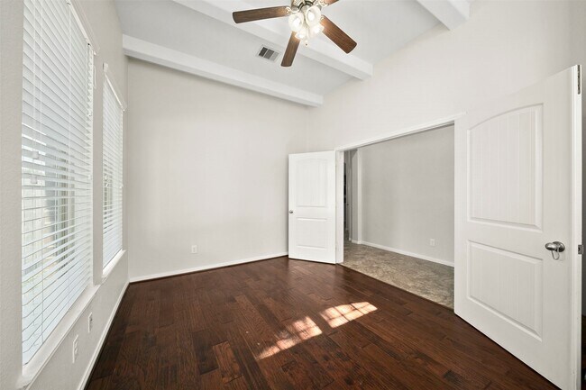 Foto del edificio - 22503 Forbes Field Trail