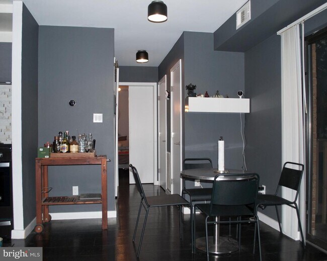 Foto del edificio - 7526 Savannah St