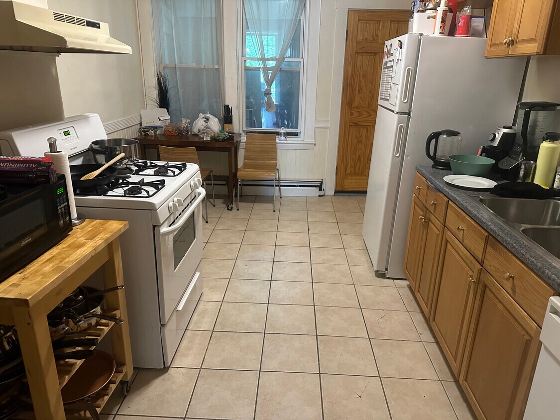 Primary Photo - 74 Prentiss St
