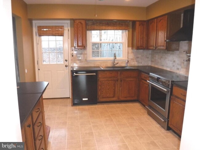 Building Photo - 8519 Forrester Blvd