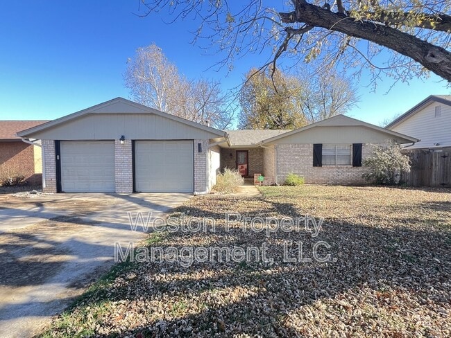 Photo - 10408 Blue Spruce Rd House