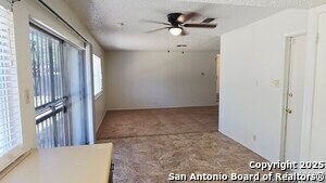Foto del edificio - 3043 Timber View Dr