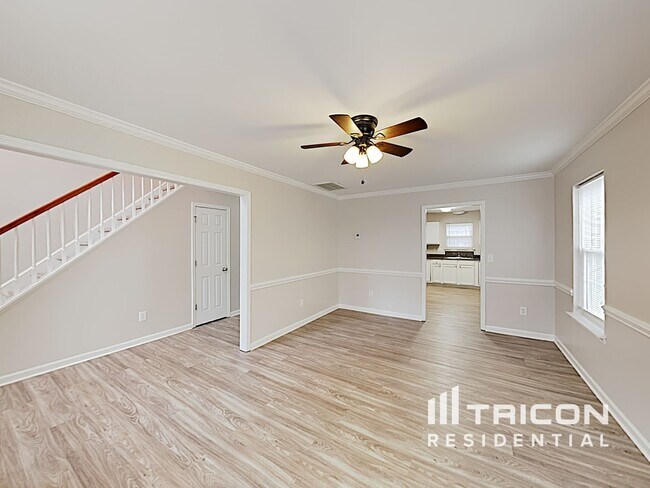 Building Photo - 6025 Spanish Moss Ln