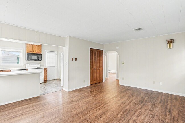 Building Photo - Two bedroom, one bathroom house in Susquehanna Twp.