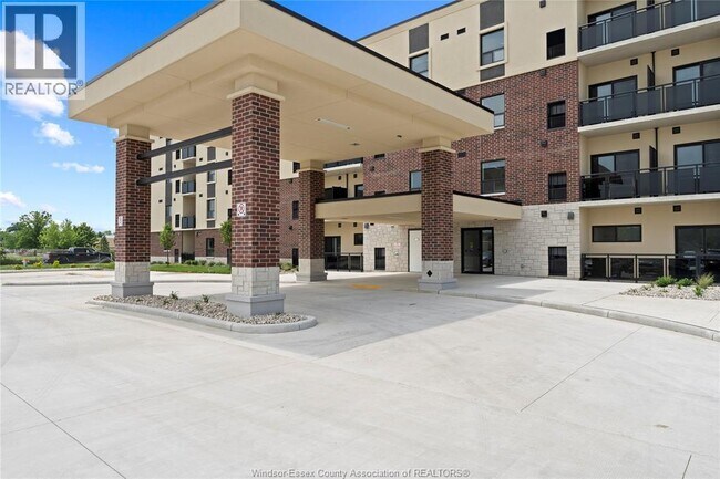 Building Photo - 1 Parnell St