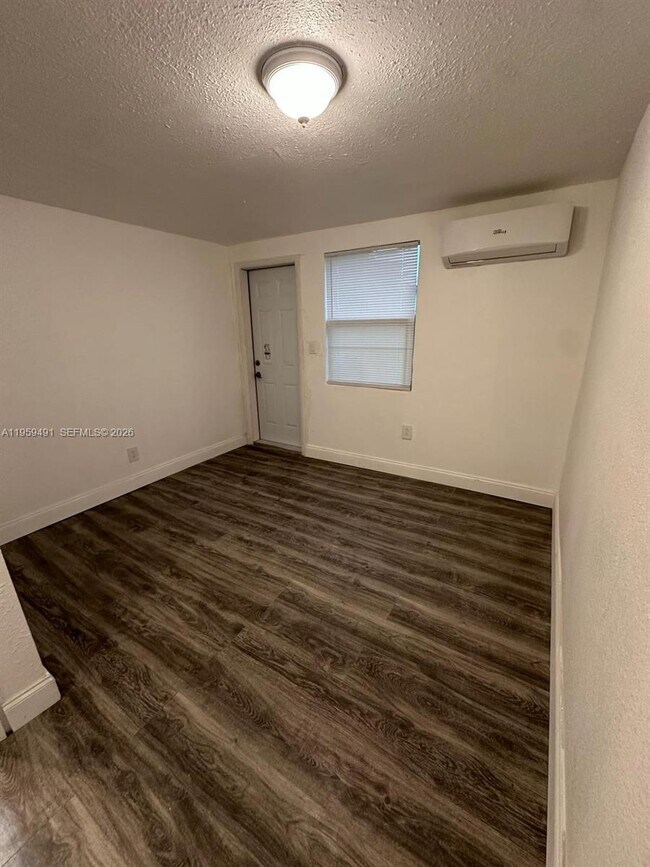 Foto del edificio - 3328 Wilson St