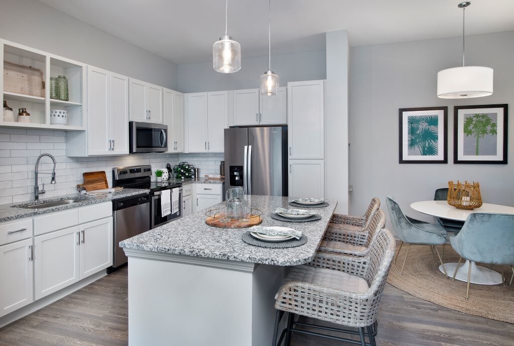 The Edison Apartments Apartments at 5015 Mina Cir Fort Myers, FL