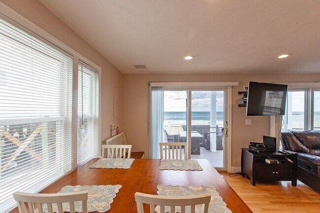 Building Photo - 4 Gunrock Ave