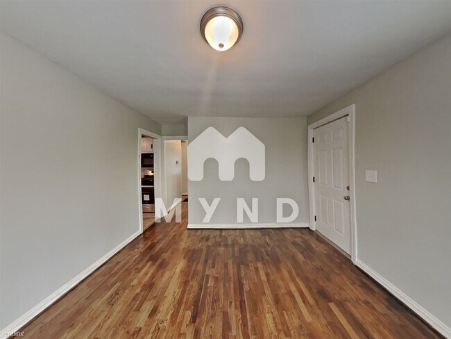 Building Photo - 3 br, 1 bath House - 2931 Circle Dr