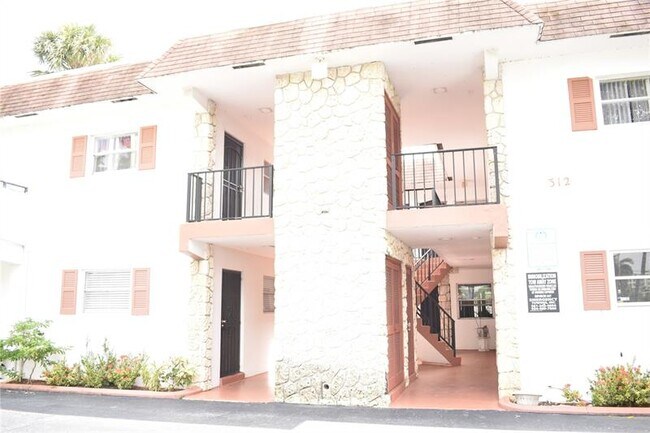 Foto del edificio - 312 SW 1st St