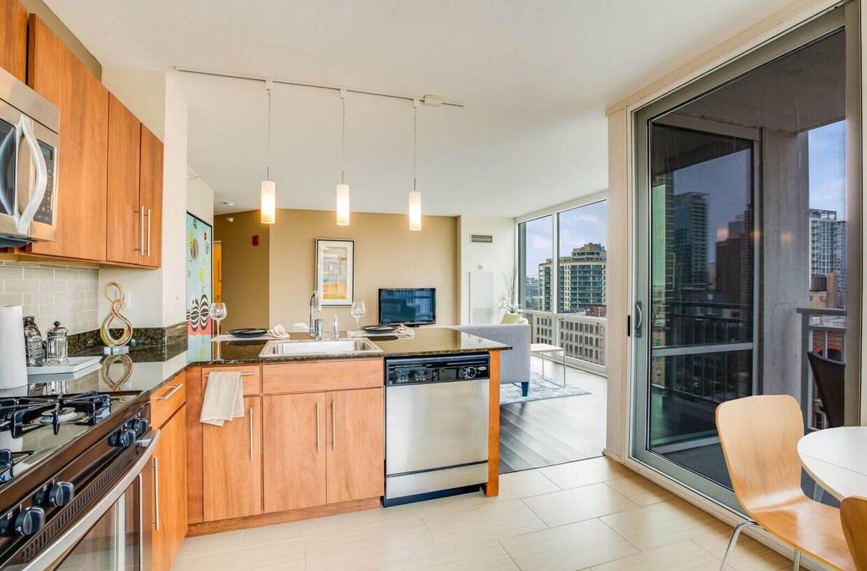 Foto principal - 214 W Huron St