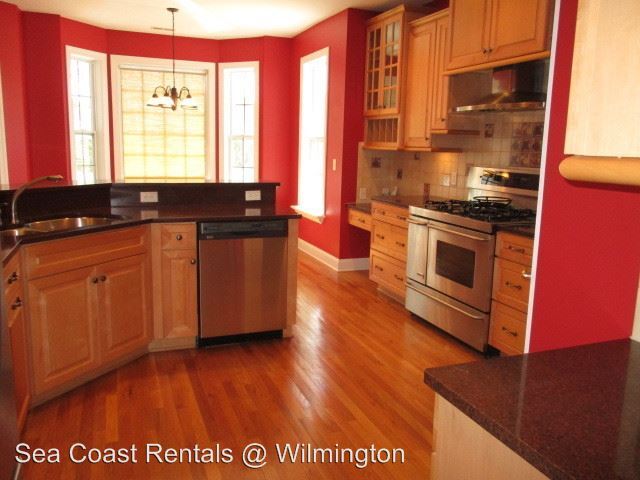 Building Photo - 4 br, 3.5 bath House - 3110 Redfield Drive