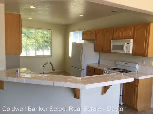 Building Photo - 3 br, 2.5 bath House - 922 Lakeview Dr