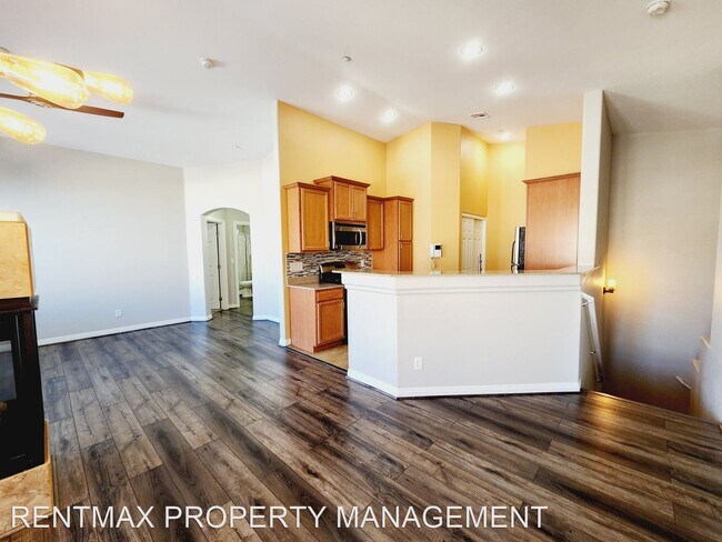 Building Photo - 2 br, 2 bath House - 2359 KOHO DR #101