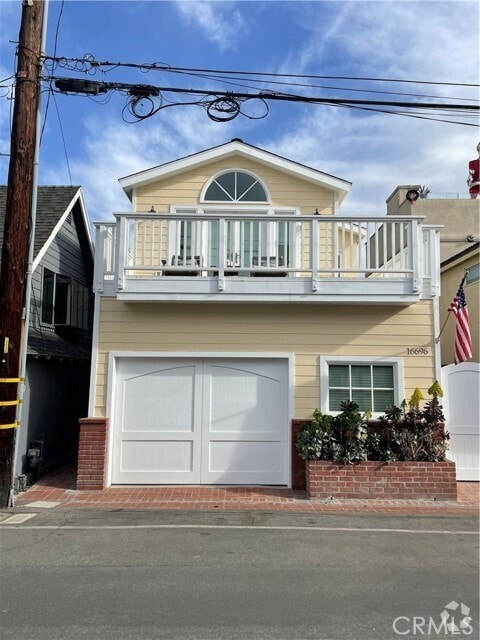 Building Photo - 16696 Bayview Dr