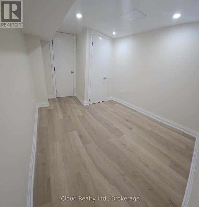 Building Photo - 1142 Skyridge Blvd