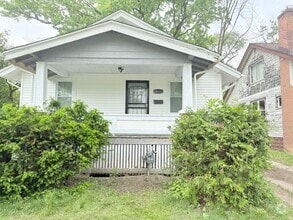 Building Photo - 15811 Trinity St