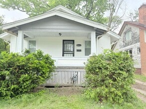 Building Photo - 15811 Trinity St