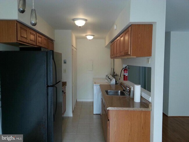 Foto del edificio - 3327 Chester Grove Rd