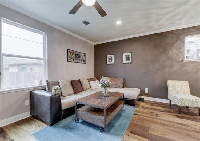 Building Photo - 5901 Bolm Rd