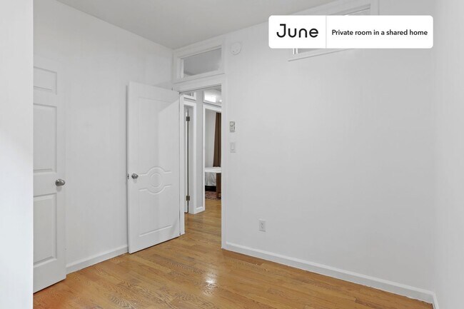 Building Photo - Room in Shared 3 bed/1 bath home