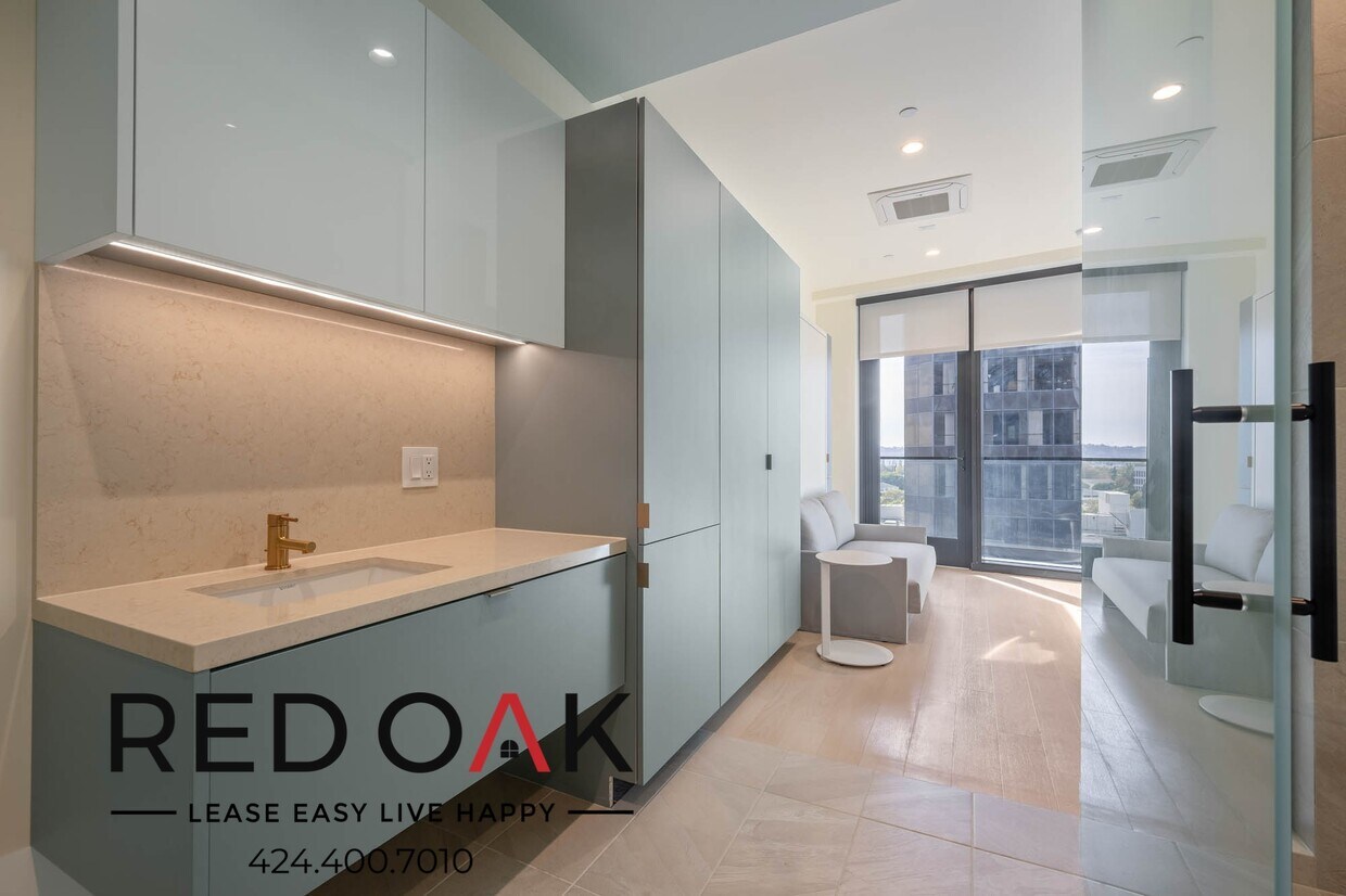 Foto principal - 6401 Wilshire Blvd