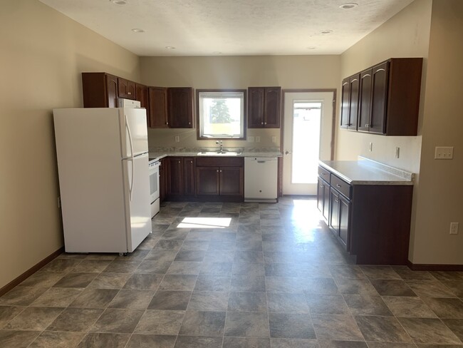 Foto del edificio - 425 E 3rd St