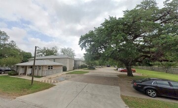 Building Photo - 225 S 13th St