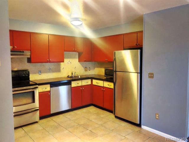 Building Photo - 2575 S Syracuse Way