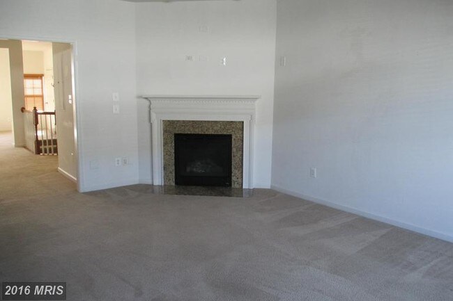 Building Photo - 2539 Eastbourne Dr