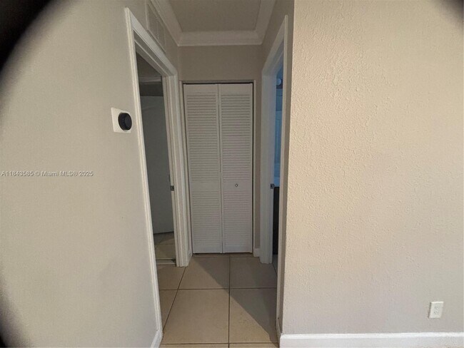 Foto del edificio - 4871 NW 9th Dr