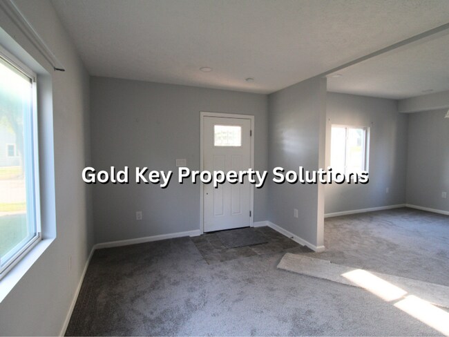 Foto del edificio - Beautifully Updated 3 BR 2 BA House in Alexandria (NO SECTION 8)