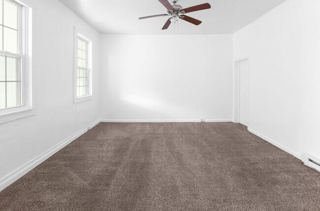 Foto del edificio - 3 Bed 2 bath Home For Rent in Newport News
